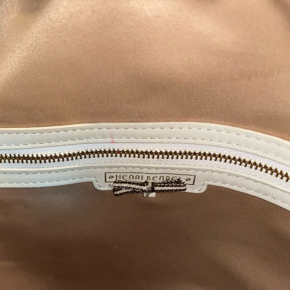 Henri Bendel EUC Black Pebbled Leather Shoulder Bag - Picture 2 of 7